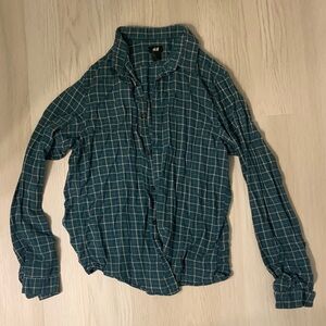 H&M Men's Green Plaid Light Cotton Button Down Shirt